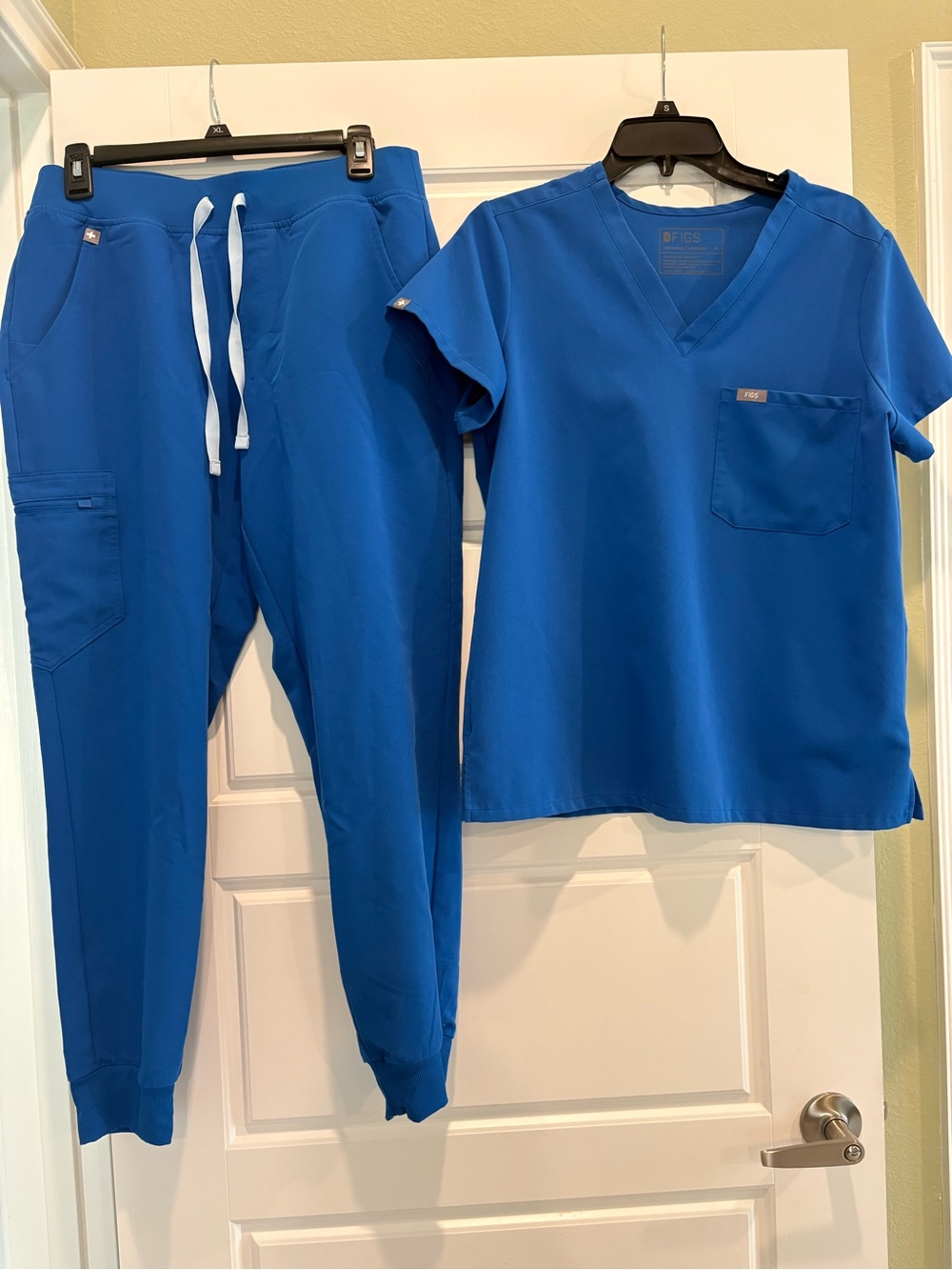 FIGS Royal Blue Scrub Set